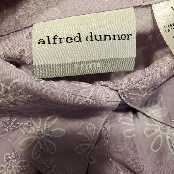Alfred Dunner Petite Purple Lavender Floral 3/4 Sleeve Top in Size 14P - Picture 9 of 11
